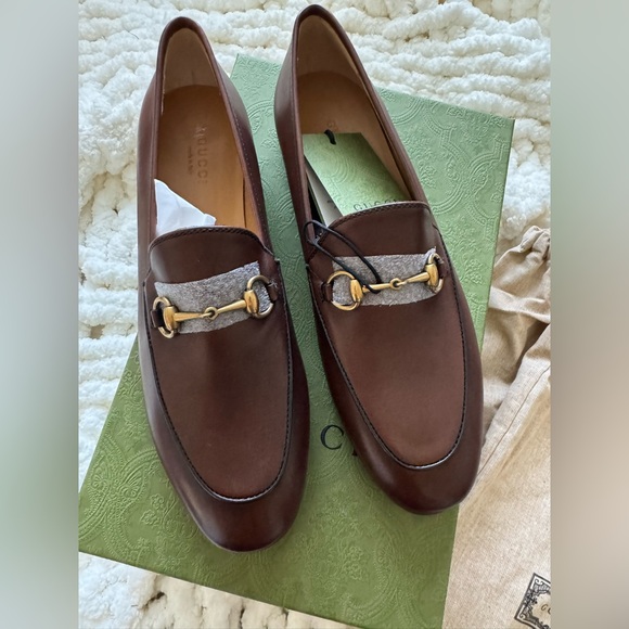 Gucci Women’s Brown Princetown Leather Loafers with Gold Detail - Picture 1 of 8